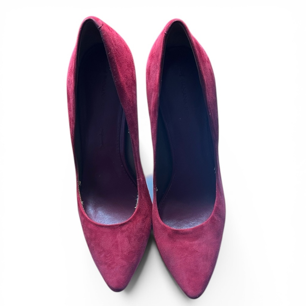 Banana Republic Cranberry Suede Pointed-Toe Pumps US8.5